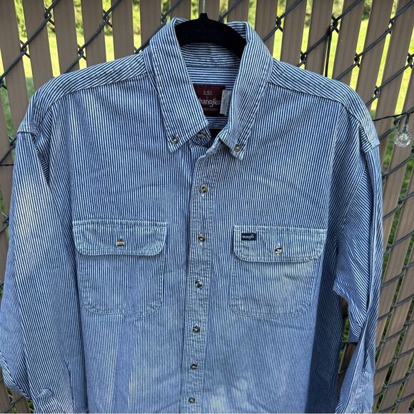 Wrangler Men's Blue Pinstripe Button Down Shirt - Picture 3 of 7